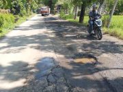 Jalan di Ambal Rusak Berat, Warga Minta Segera Diperbaiki