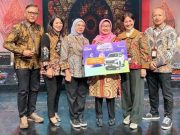 Setia 25 Tahun, Nasabah Bank Jateng Raih Innova Hybrid