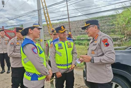 Tanggul Sungai Tuntang Jebol, Polda Jawa Tengah Pastikan Arus dan Distribusi Logistik Aman Jelang Lebaran