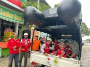 Universitas Semarang Terjunkan Tim Bantu Warga Korban Banjir di Desa Pilangwetan