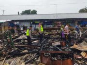 Lima Kios Pasar Gatak Ludes Terbakar, Polisi Ungkap Api Berawal dari Kios Es Teh