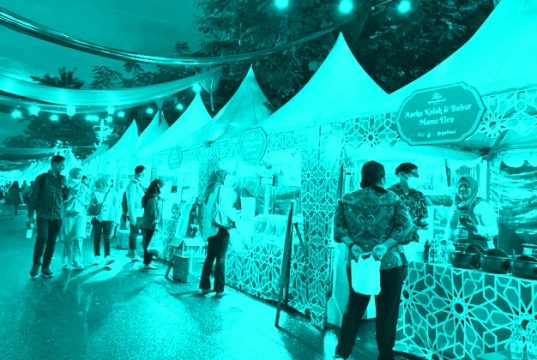 Ramadan dan Kesalehan yang Diperdagangkan