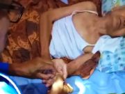 Mencopot Cincin yang Terlanjur Manjing di Jari Lansia
