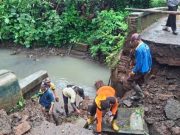 Jembatan Penghubung Makam dan Cagar Budaya Sempor Ambrol