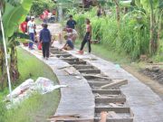 Warga Nglebak Blora Swadaya Cor Jalan yang Rusak 13 Tahun, Bupati Perintahkan Kirim Batu Grosok