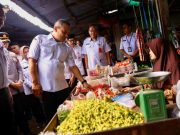Gubernur Luthfi Turun ke Pasar Gondang Sragen, Cek Harga dan Pastikan Stok Pangan Aman Jelang Lebaran