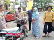 Ada Masalah Keluarga, Perempuan Kudus Ini Pilih Buang Motor