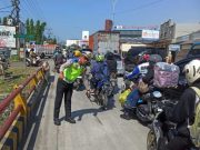 Terjadi Kecelakaan Truk Menabrak Mobil dan Becak di Jalur Dalam Kota Tegal