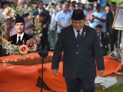 Presiden Prabowo Memimpin Pemakaman Wapres Try Sutrisno