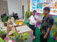 Vokasi Perhotelan UNISBANK Bagi Takjil dan Latih 100 Warga Bendan Ngisor Olah Jamur Jadi Peluang Usaha