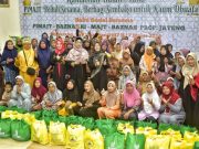 Kelompok Pengajian Ibu-ibu MAJT Salurkan Ribuan Sembako untuk Kaum Dhuafa