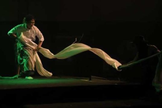 Hari Teater Sedunia, Teater Muria, dan Refleksi Naskah “Martir”