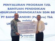 Mahasiswa USM Terima Bantuan Pendidikan dari Bank Mandiri