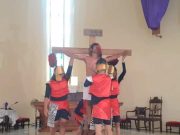Visualisasi Jalan Salib di Gereja Santo Pius X Blora, Mengenang Kesengsaraan Yesus Kristus