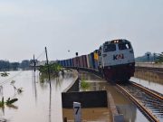 Genangan Air di Jalur Hilir Karangjati-Gubug Surut, KAI: Perjalanan KA Normal Kembali