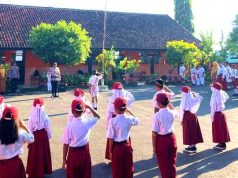 Police Goes to School, Kapolsek Jadi Pembina Upacara di Sekolah
