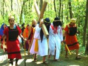 Mengenal Tujuh Agenda Tradisi Paskah yang Ikonik di Indonesia