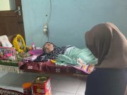 Kisah Inspiratif Fatimah: Difabel Kudus yang ‘Taklukkan’ Dunia Digital dari Atas Ranjang Tanpa Jual Iba