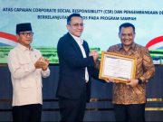 Ahmad Luthfi Terima Penghargaan Nasional, Jateng Kebut Pengelolaan Sampah Desa