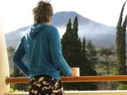 Diapit Gunung Sindoro dan Sumbing, Dieng Kledung Pass Wonosobo Punya View Indah yang Menarik Dikunjungi
