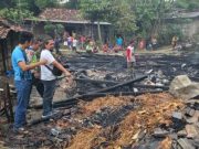 Ditinggal Bersihkan Sepatu di Sungai, Rumah Warga Geyer Ludes Terbakar Hingga Rugi Ratusan Juta Rupiah