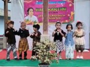 Hari Kartini, PAUD Tunas Bangsa Bulu Lor Gelar Fashion Show Anak-Anak