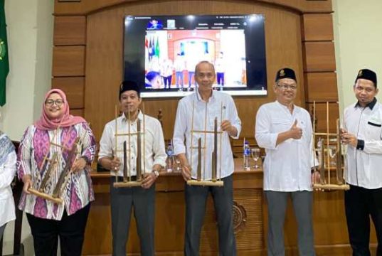 Festival Syari’ah 9 Resmi Dibuka, BEM FSH UNISNU Jepara Gelar Seminar Internasional