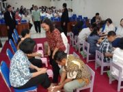 Malam Kamis Putih di GKJ Semarang Barat, Umat Kristiani Menjalani Ibadah dan Saling Basuh Kaki