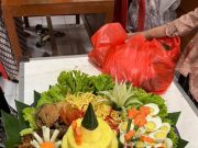 Sembilan Belas Tumpeng Menghiasi SMPN 2 Mayong di Peringatan Hari Kartini