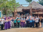 Kelas Pelajar Mengukir di Galeri Jepara Wood Carving: Harapan Regenerasi Pengukir Muda
