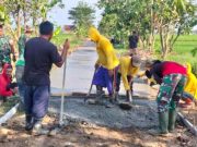 Semangat Tanpo Sambat, Satgas TMMD-Warga Kejar Pengecoran Jalan Pedesaan Kabupaten Sragen