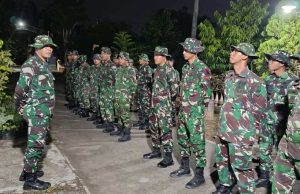 Danramil Pimpin Apel Malam Jelang Penutupan TMMD Sragen