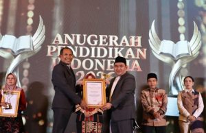 Top, FAI Unissula Raih Penghargaan Penggerak Pendidikan
