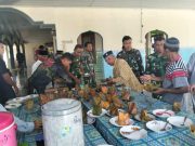 Di Serambi Masjid Desa Puro, Pengajian dan Hidangan Tradisional Warnai Pengabdian Satgas TMMD