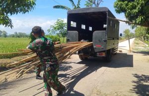 Semangat Prajurit Panggul Bambu Bersama Jelang Penutupan TMMD Sragen