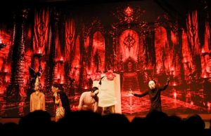 Realita Negeri Wacanda dalam Keraton Siluman, Teater Gemati Gemakan Pesan Kritis