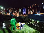 Mobil Chevrolet Terjun ke Sungai di Godong Grobogan, Satu Orang Meninggal Dunia