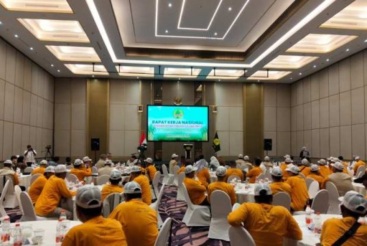 Tuntut Kenaikan HPP Gula Jadi Rp16.875 per Kg, Petani Tebu Ancam Demo ke Istana dan Kantor Bapanas