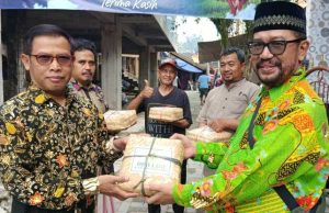 Takmir Masjid Baitul A’laa LDII Sariagung Wonosobo Bagikan Daging Kurban ke Luar Daerah