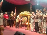 Tukar Budaya Kabupaten Magelang dan Karanganyar Diwarnai Pagelaran Wayang Kulit