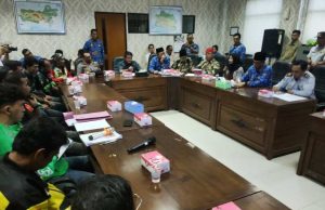 Driver Ojol Geruduk Gedung DPRD Kota Tegal