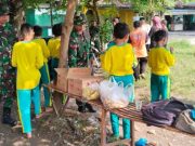 TNI Bersama Warga Plumbungan Libatkan Pelajar Sukseskan Program TMMD Sragen