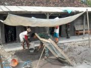 Dengan Layar Peneduh, Proses Pembangunan RTLH Berjalan Lancar