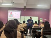 Pelatihan SEO Instagram di SMK Yayasan Pharmasi Semarang