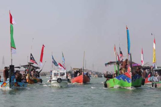 400-an Kapal Nelayan Meriahkan Sedekah Laut Tambak Lorok, Warga Tak Lupa pada Akarnya