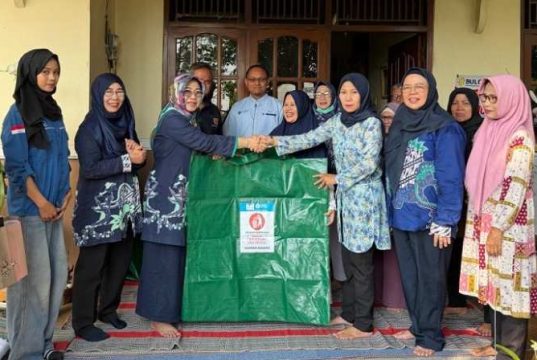 Pemberdayaan Masyarakat dalam Mengelola Sampah Rumah Tangga