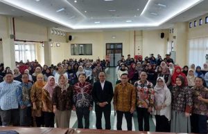 Kuliah Umum Internasional Membahas Kepemimpinan dan Daya Saing Global