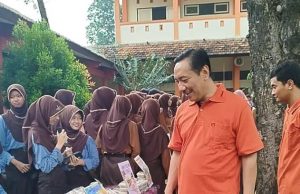 Kreasi Lezat, Gizi Hebat: Belajar Kreatif dan Berwirausaha Lewat Bazar Sehat di SMPN 1 Welahan