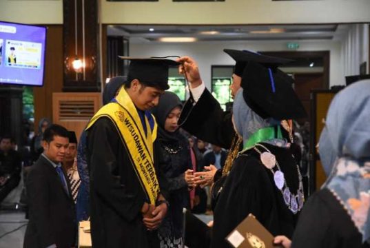Artificial Intelligence Hanya Menemani Bukan Mengganti
