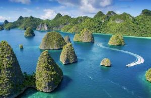 5 Keajaiban Alam Papua yang Wajib Dikunjungi Wisatawan Indonesia